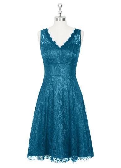 Is Blue The All-Purpose Bridesmaid Dress Color? | Wedding Woof
